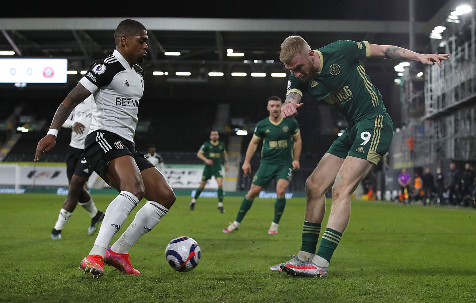 离不开背后 离不开背后