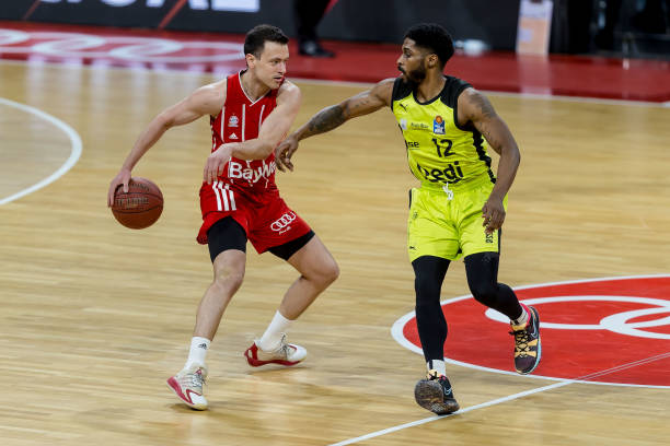 员威尔弗雷 员威尔弗雷